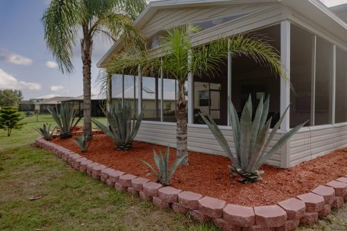 Lawn-Services-Riverview-FL-Mulching-3