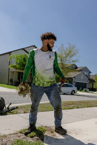 lawn-services-Riverview-FL-1-27-22-10-25-08-p.m