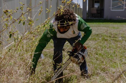 lawn-services-Riverview-FL-1-28-22-12-24-55-a.m