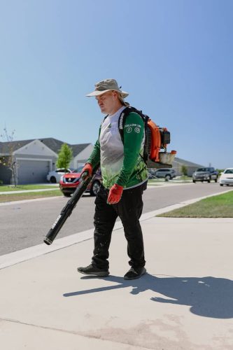 lawn-services-Riverview-FL-1-28-22-12-47-03-a.m