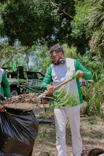 lawn-services-riverview-fl-commercial-services-4