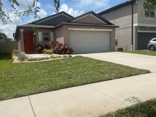 Lawn-Services-Brandon-FL-1013