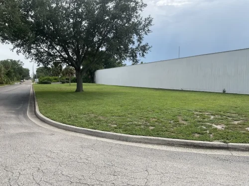 Lawn-Services-Brandon-FL-9-8-26-108