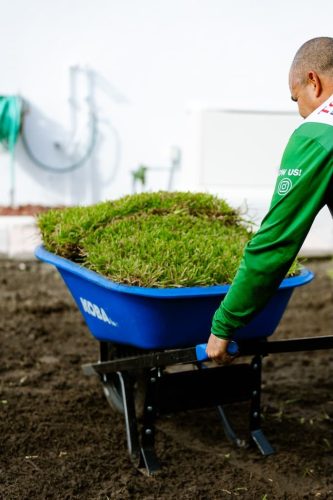 lawn-services-riverview-fl-gallery-moving-sod-riverview-fl