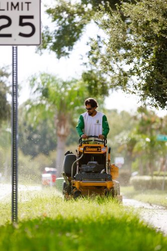 mowing-riverview-fl